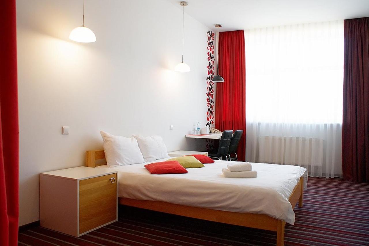 Hotel Kalyna Kharkov Ngoại thất bức ảnh