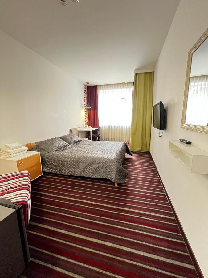Hotel Kalyna Kharkov Ngoại thất bức ảnh