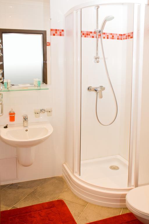 Hotel Kalyna Kharkov Phòng bức ảnh