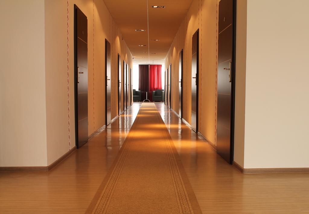 Hotel Kalyna Kharkov Ngoại thất bức ảnh